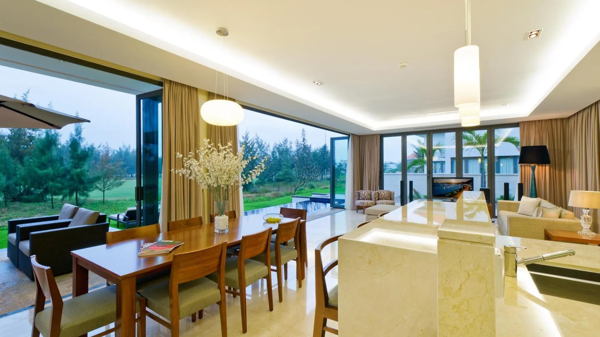 The Ocean Villas & Residence Danang Aparthotel Da Nang
