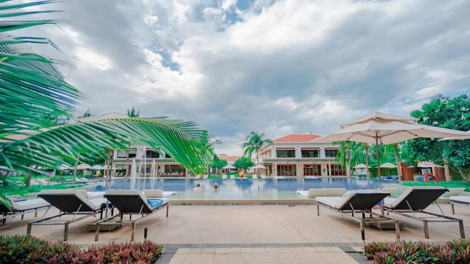 Aparthotel The Ocean Villas & Residence Danang