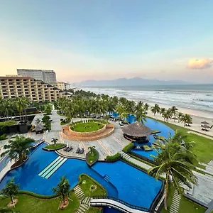 Resort Crowne Plaza &
